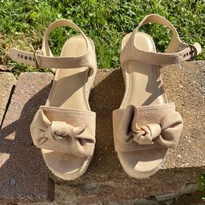 Platform sandals